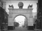 The Chamber of Commerce Arch, Barrack Street Perth, July 1901 [picture]