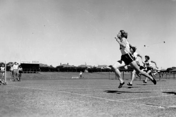 Shirley Strickland running at East Fremantle Oval 1960