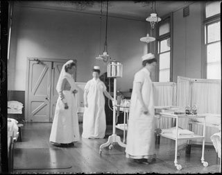 Nurses Kalgoorlie Hospital c1900 016773pd