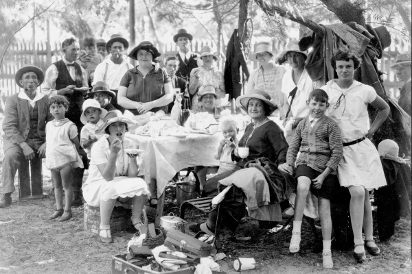 The Lumpers picnic South Perth Zoological and Botanical Gardens 1928